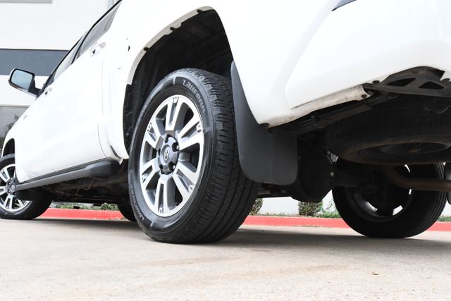 2020 Toyota Tundra Platinum Push Button Moonroof Tri-Fold Tonneau XM 2020 Toyota Tundra Platinum Push Button Moonroof Tri-Fold Tonneau XM