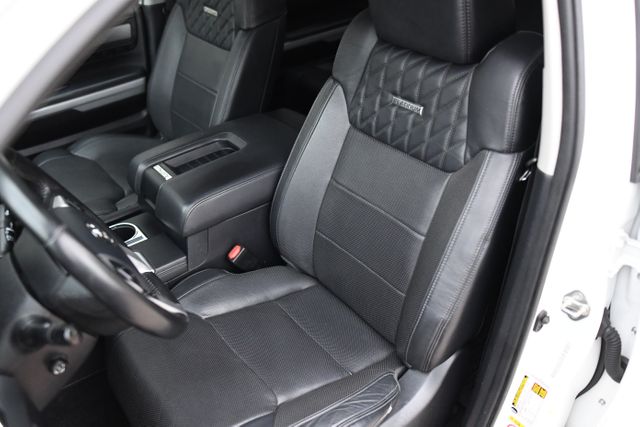 2020 Toyota Tundra Platinum Push Button Moonroof Tri-Fold Tonneau XM 2020 Toyota Tundra Platinum Push Button Moonroof Tri-Fold Tonneau XM