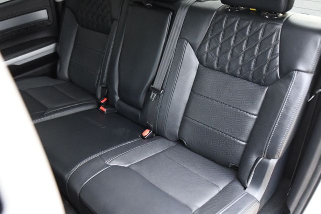 2020 Toyota Tundra Platinum Push Button Moonroof Tri-Fold Tonneau XM 2020 Toyota Tundra Platinum Push Button Moonroof Tri-Fold Tonneau XM