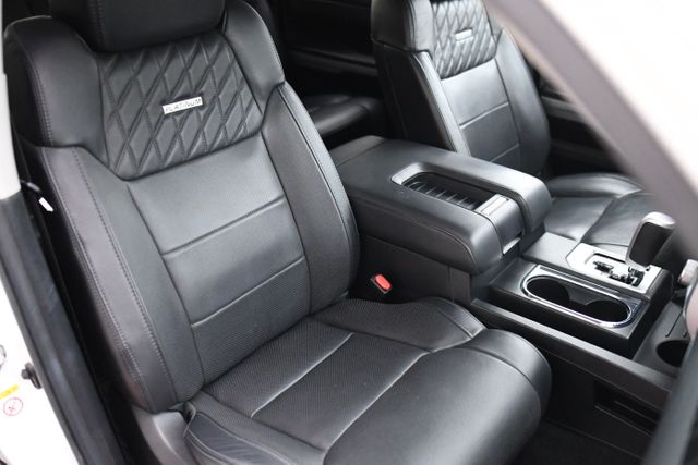 2020 Toyota Tundra Platinum Push Button Moonroof Tri-Fold Tonneau XM