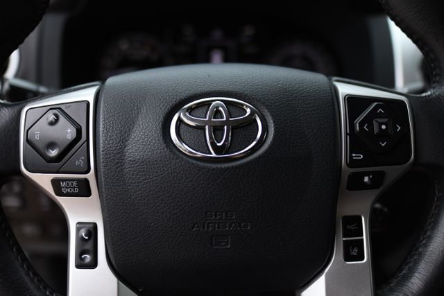 2020 Toyota Tundra Platinum Push Button Moonroof Tri-Fold Tonneau XM 2020 Toyota Tundra Platinum Push Button Moonroof Tri-Fold Tonneau XM