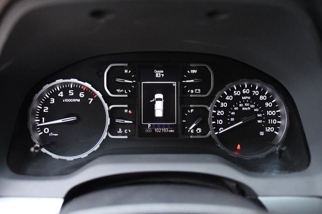 2020 Toyota Tundra Platinum Push Button Moonroof Tri-Fold Tonneau XM