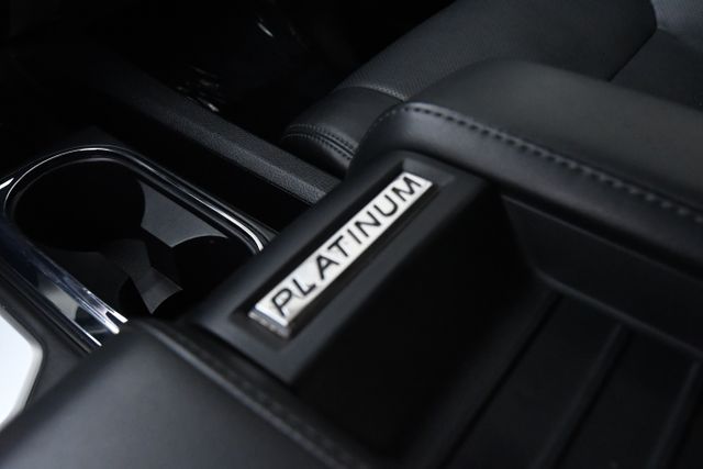 2020 Toyota Tundra Platinum Push Button Moonroof Tri-Fold Tonneau XM 2020 Toyota Tundra Platinum Push Button Moonroof Tri-Fold Tonneau XM