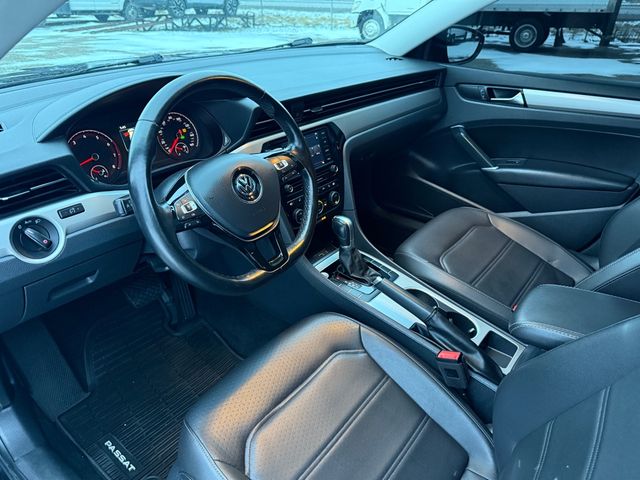 2020 Volkswagen PASSAT SE Leather Sunroof | Canton, Ohio | Ohio Auto Warehouse LLC 2020 Volkswagen PASSAT SE Leather Sunroof | Canton, Ohio | Ohio Auto Warehouse LLC
