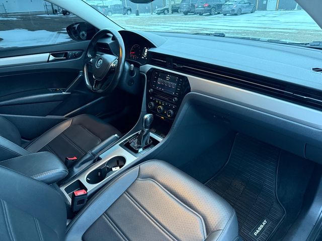 2020 Volkswagen PASSAT SE Leather Sunroof | Canton, Ohio | Ohio Auto Warehouse LLC 2020 Volkswagen PASSAT SE Leather Sunroof | Canton, Ohio | Ohio Auto Warehouse LLC