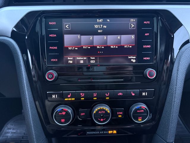 2020 Volkswagen PASSAT SE Leather Sunroof | Canton, Ohio | Ohio Auto Warehouse LLC 2020 Volkswagen PASSAT SE Leather Sunroof | Canton, Ohio | Ohio Auto Warehouse LLC