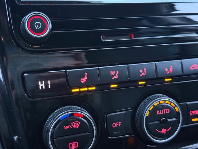 2020 Volkswagen PASSAT SE Leather Sunroof | Canton, Ohio | Ohio Auto Warehouse LLC 2020 Volkswagen PASSAT SE Leather Sunroof | Canton, Ohio | Ohio Auto Warehouse LLC