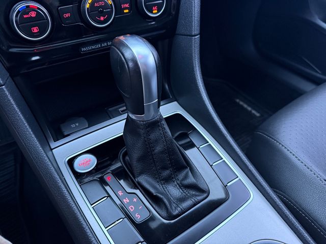 2020 Volkswagen PASSAT SE Leather Sunroof | Canton, Ohio | Ohio Auto Warehouse LLC 2020 Volkswagen PASSAT SE Leather Sunroof | Canton, Ohio | Ohio Auto Warehouse LLC