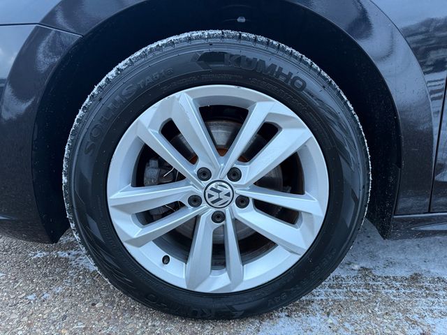 2020 Volkswagen PASSAT SE Leather Sunroof | Canton, Ohio | Ohio Auto Warehouse LLC 2020 Volkswagen PASSAT SE Leather Sunroof | Canton, Ohio | Ohio Auto Warehouse LLC