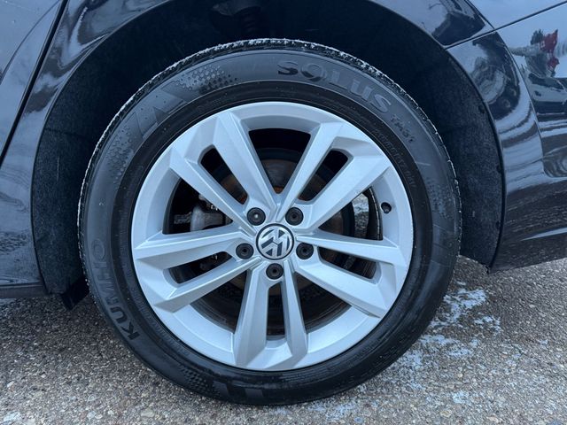 2020 Volkswagen PASSAT SE Leather Sunroof | Canton, Ohio | Ohio Auto Warehouse LLC 2020 Volkswagen PASSAT SE Leather Sunroof | Canton, Ohio | Ohio Auto Warehouse LLC