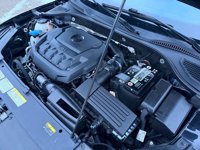 2020 Volkswagen PASSAT SE Leather Sunroof | Canton, Ohio | Ohio Auto Warehouse LLC 2020 Volkswagen PASSAT SE Leather Sunroof | Canton, Ohio | Ohio Auto Warehouse LLC