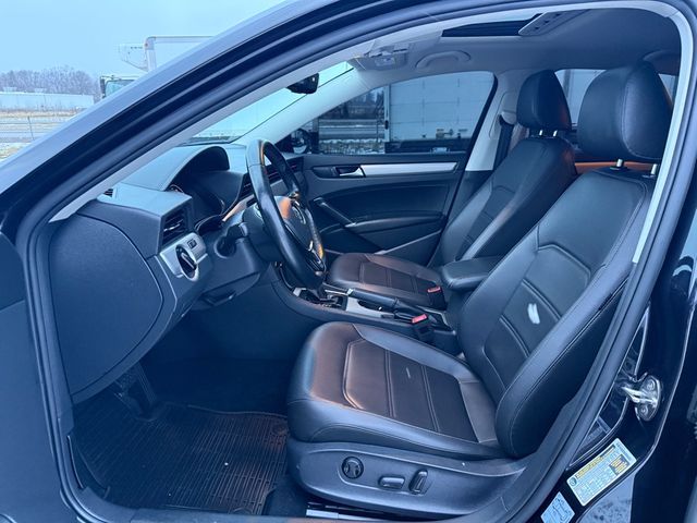 2020 Volkswagen PASSAT SE Leather Sunroof | Canton, Ohio | Ohio Auto Warehouse LLC 2020 Volkswagen PASSAT SE Leather Sunroof | Canton, Ohio | Ohio Auto Warehouse LLC