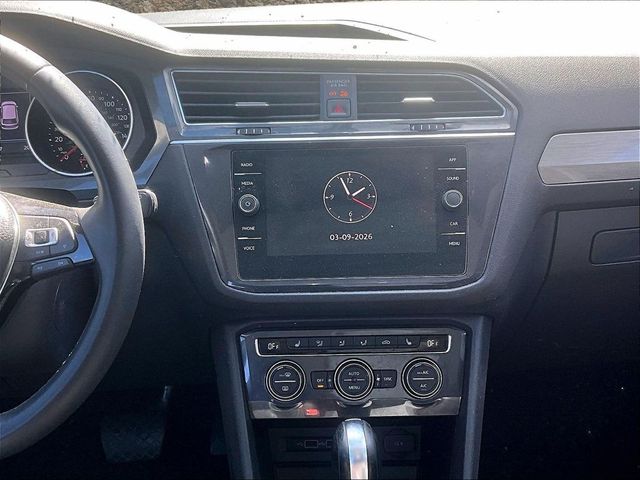 2020 Volkswagen Tiguan SE R-Line Black