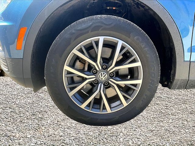 2020 Volkswagen Tiguan SE R-Line Black