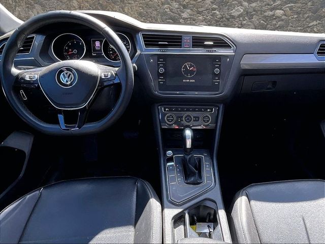 2020 Volkswagen Tiguan SE R-Line Black