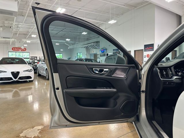2020 Volvo S60 T5 Momentum