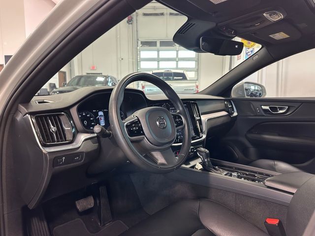 2020 Volvo S60 T5 Momentum