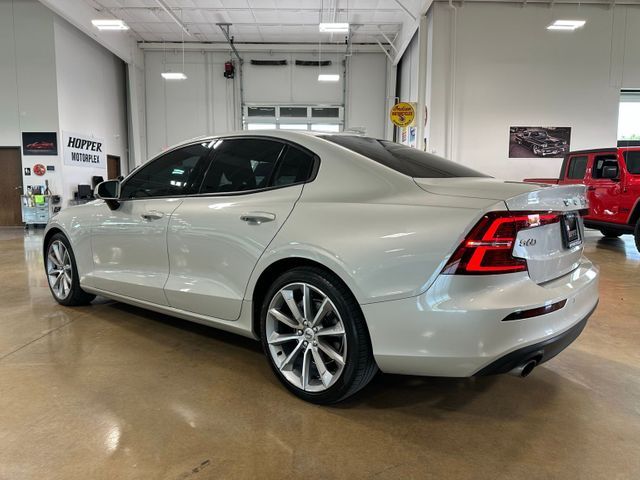 2020 Volvo S60 T5 Momentum
