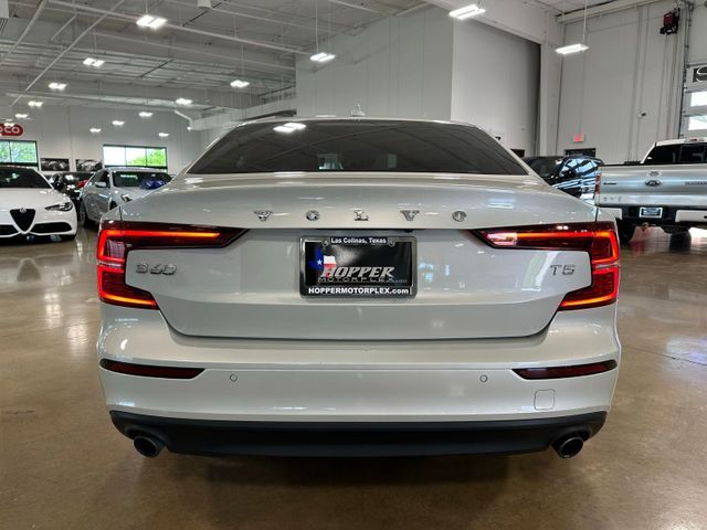 2020 Volvo S60 T5 Momentum