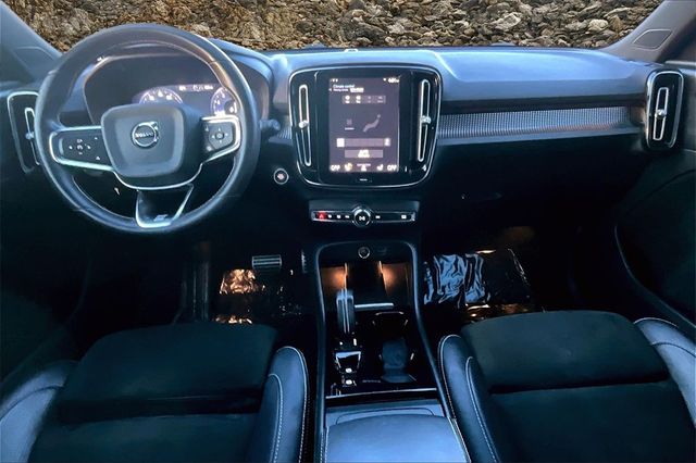 2020 Volvo XC40 T5 R-Design