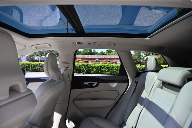 2020 Volvo XC60 T5 Momentum