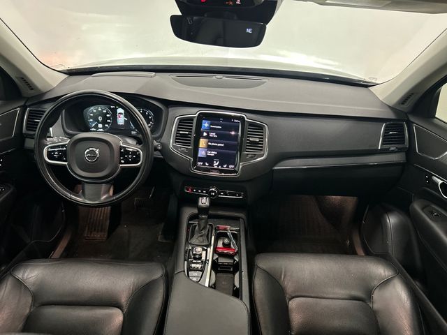 2020 Volvo XC90 T6 MOMENTUM 7-PASSENGER