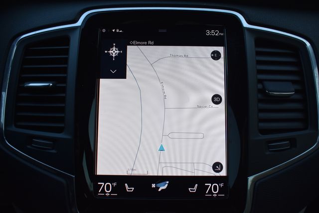 2020 Volvo XC90 T6 Momentum 7-Passenger