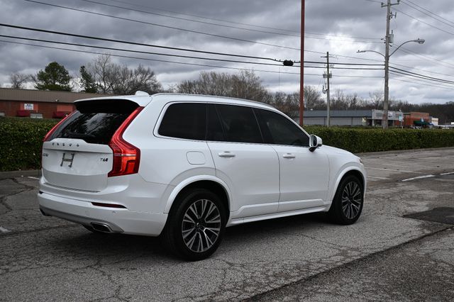2020 Volvo XC90 T6 Momentum 6-Passenger