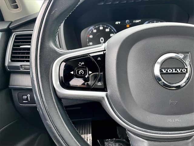 2020 Volvo XC90 T6 Momentum 7-Passenger