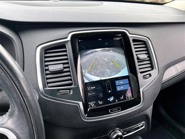 2020 Volvo XC90 T6 Momentum 7-Passenger