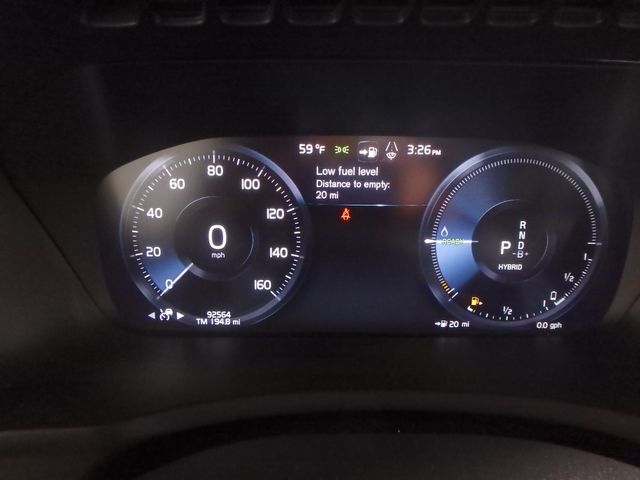 2020 Volvo XC90 T8 eAWD Momentum 7-Passenger