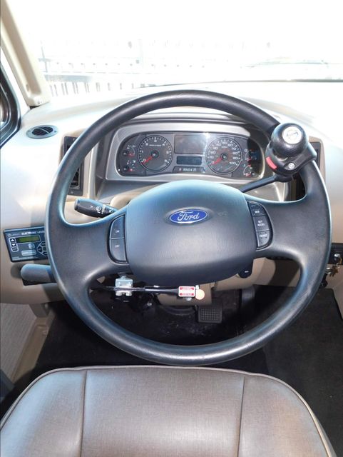 2020 Winnebago Adventurer WFF30T