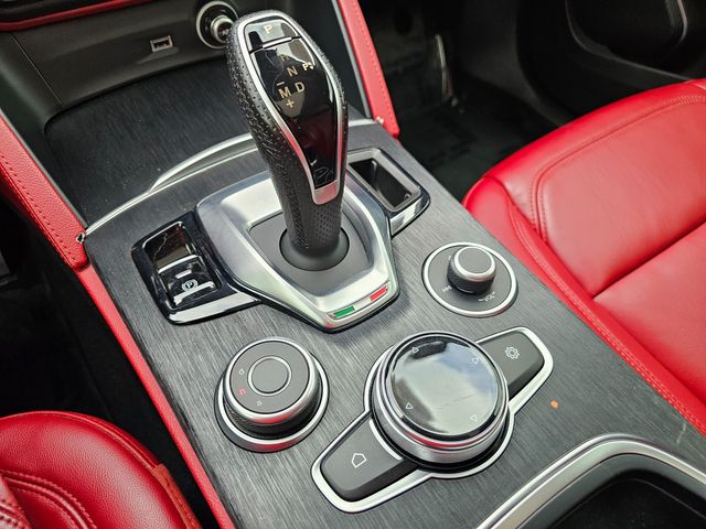 2021 Alfa Romeo Stelvio Sprint | Brownsville TX | English Motors 2021 Alfa Romeo Stelvio Sprint | Brownsville TX | English Motors