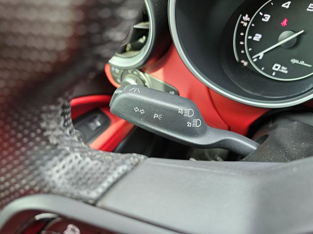 2021 Alfa Romeo Stelvio Sprint | Brownsville TX | English Motors 2021 Alfa Romeo Stelvio Sprint | Brownsville TX | English Motors