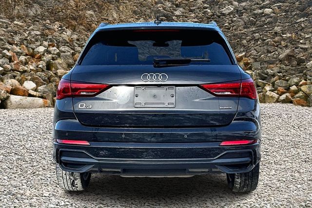 2021 Audi Q3 quattro S line Prem Plus 45 TFSI