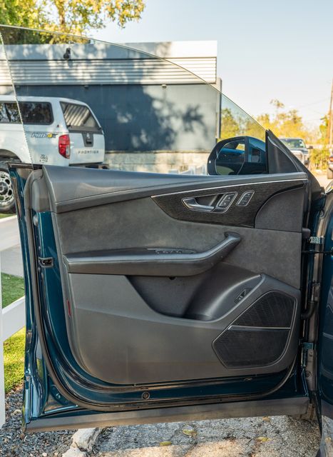 2021 Audi Q8 QUATTRO Prestige 55 TFSI / AWD / LUXURY / LOADED | Austin, TX | Rocky Mountain Truck Stop Austin 2021 Audi Q8 QUATTRO Prestige 55 TFSI / AWD / LUXURY / LOADED | Austin, TX | Rocky Mountain Truck Stop Austin