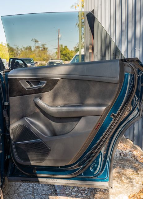 2021 Audi Q8 QUATTRO Prestige 55 TFSI / AWD / LUXURY / LOADED | Austin, TX | Rocky Mountain Truck Stop Austin 2021 Audi Q8 QUATTRO Prestige 55 TFSI / AWD / LUXURY / LOADED | Austin, TX | Rocky Mountain Truck Stop Austin