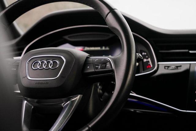 2021 Audi Q8 QUATTRO Prestige 55 TFSI / AWD / LUXURY / LOADED | Austin, TX | Rocky Mountain Truck Stop Austin