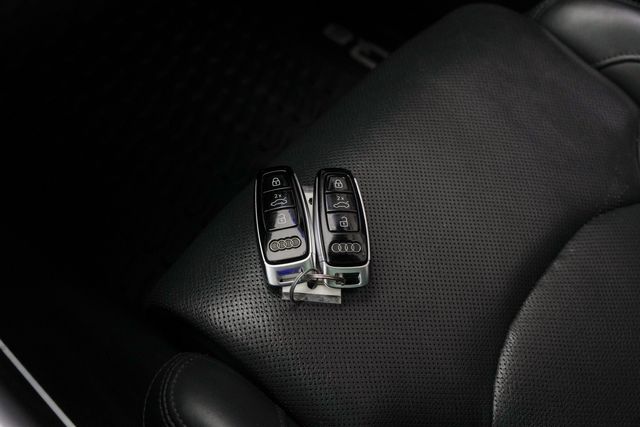 2021 Audi Q8 QUATTRO Prestige 55 TFSI / AWD / LUXURY / LOADED | Austin, TX | Rocky Mountain Truck Stop Austin