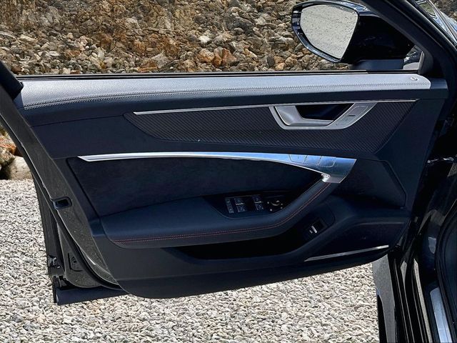 2021 Audi RS 6 Avant 4.0T quattro