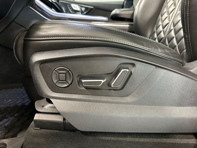 2021 Audi SQ7 Premium Plus quattro | Irving, Texas | Hopper Motorplex 2021 Audi SQ7 Premium Plus quattro | Irving, Texas | Hopper Motorplex