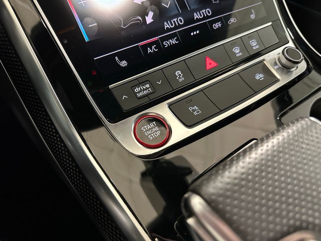 2021 Audi SQ7 Premium Plus quattro | Irving, Texas | Hopper Motorplex