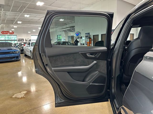 2021 Audi SQ7 Premium Plus quattro | Irving, Texas | Hopper Motorplex 2021 Audi SQ7 Premium Plus quattro | Irving, Texas | Hopper Motorplex