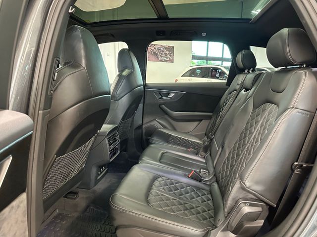 2021 Audi SQ7 Premium Plus quattro | Irving, Texas | Hopper Motorplex 2021 Audi SQ7 Premium Plus quattro | Irving, Texas | Hopper Motorplex