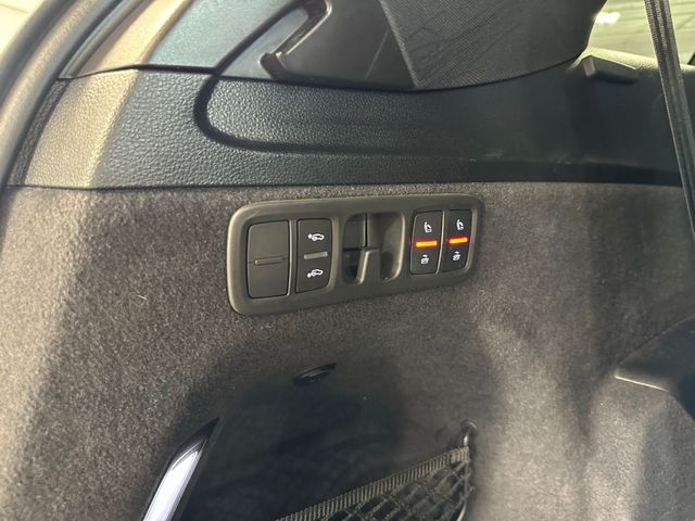 2021 Audi SQ7 Premium Plus quattro | Irving, Texas | Hopper Motorplex