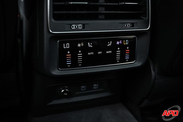 2021 Audi SQ8 4.0T quattro Premium Plus 2021 Audi SQ8 4.0T quattro Premium Plus