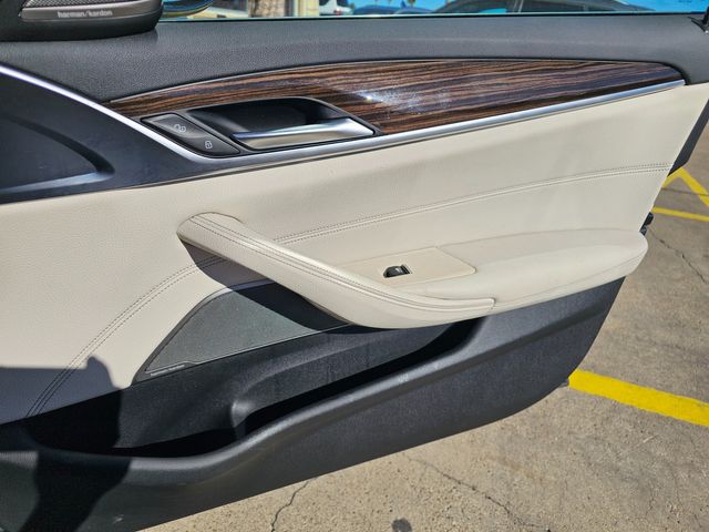 2021 BMW 5 Series 530i | Brownsville TX | English Motors