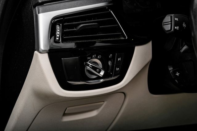 2021 BMW 5 Series 530i xDrive PremiumPkg DrvrAsstPkg AeroKit | Dallas, TX | Stevens Motor Company LLC