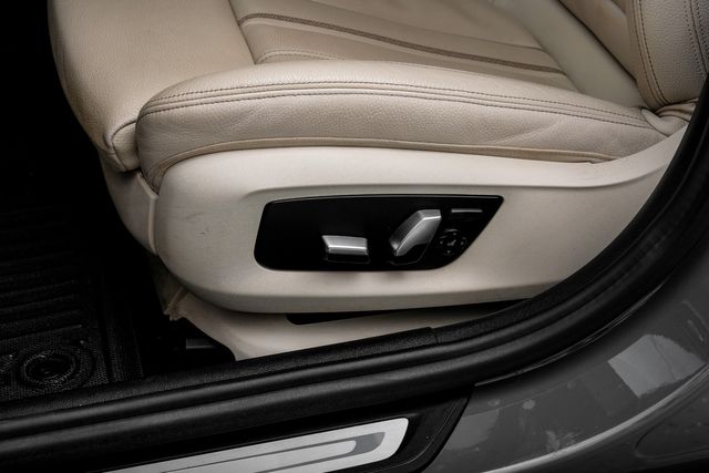 2021 BMW 5 Series 530i xDrive PremiumPkg DrvrAsstPkg AeroKit | Dallas, TX | Stevens Motor Company LLC