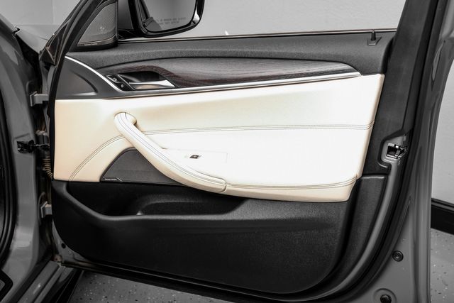 2021 BMW 5 Series 530i xDrive PremiumPkg DrvrAsstPkg AeroKit | Dallas, TX | Stevens Motor Company LLC 2021 BMW 5 Series 530i xDrive PremiumPkg DrvrAsstPkg AeroKit | Dallas, TX | Stevens Motor Company LLC